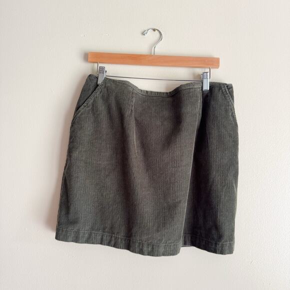 Joules Green Corduroy Mini Skirt - 12 - Picture 1 of 7